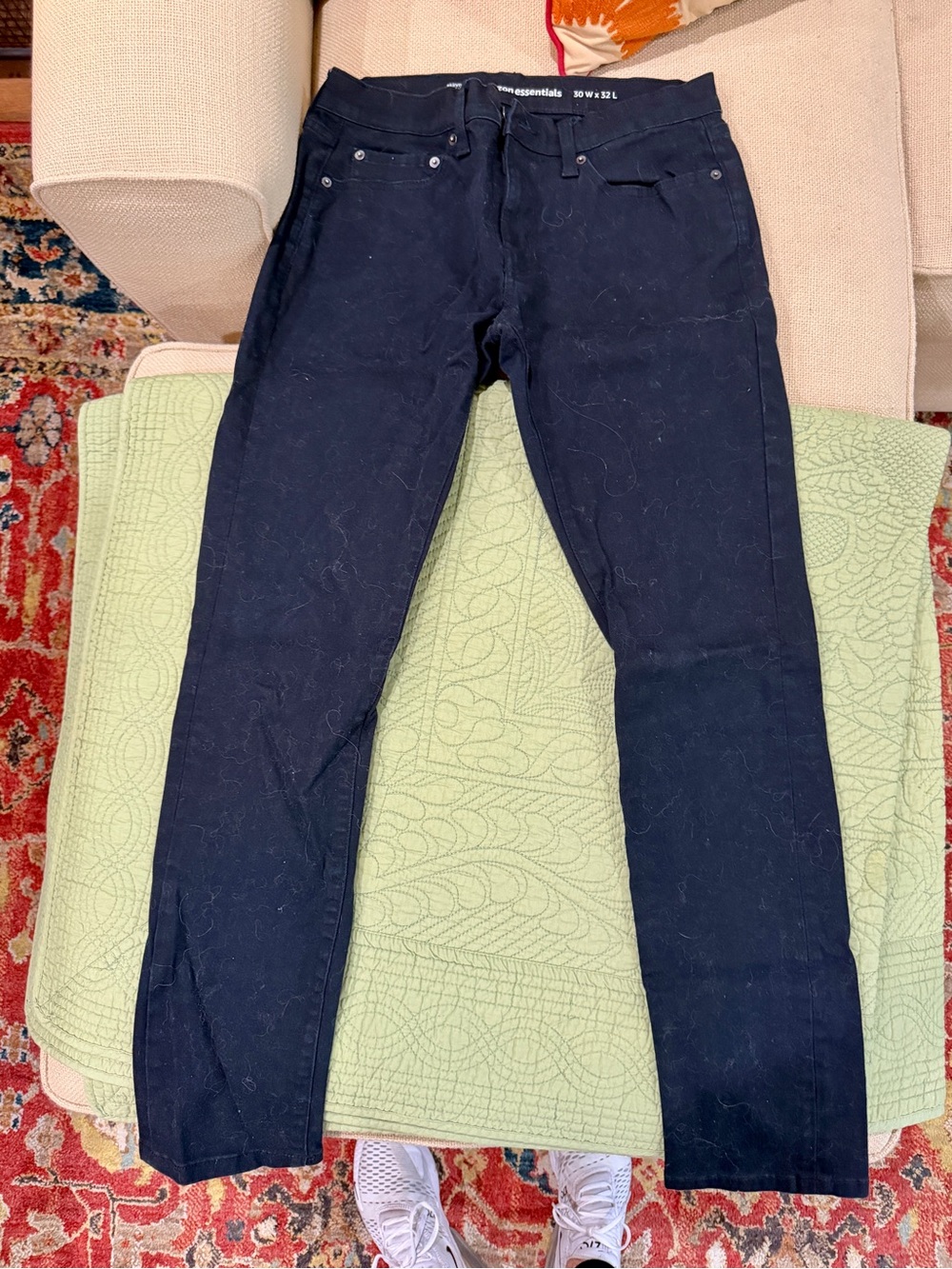 Amazon Essentials Men's Slim Straight Jeans in Black
